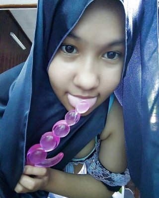 Malaysian Hijaber Girl 1