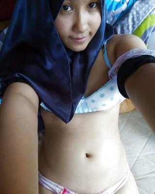 Malaysian Hijaber Girl 1