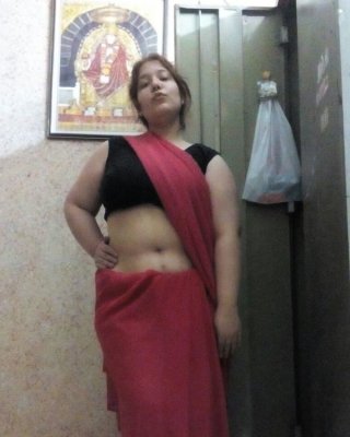 Indian Chubby Showing Her Big Tits