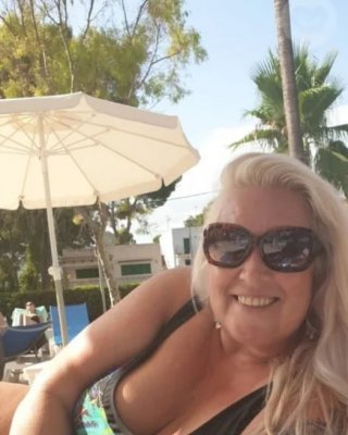 Reife Titten Milf wollen deine Fickschlampe sein
 #93781000