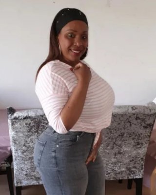 Reife Titten Milf wollen deine Fickschlampe sein
 #93781006