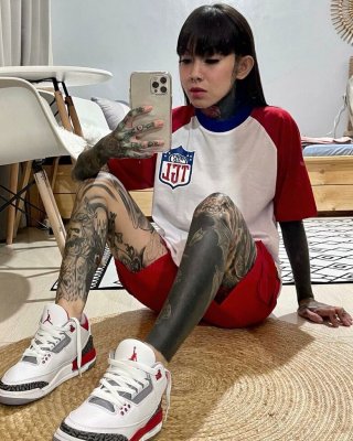 Angelie Pench nackt #109802429