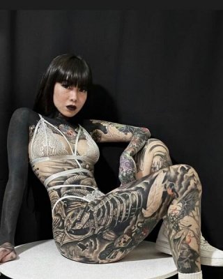 Angelie Pench nackt #109802438