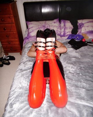 Paar sophie und dave nr38 fetisch paar bereich brighton gb
 #87556109