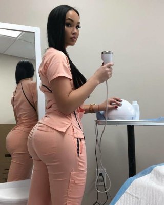 Schöne Krankenschwestern
 #79731068