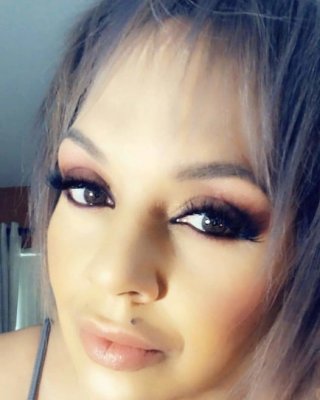 セクシーなジジの顔と彼女の足... milf hottie
 #87873006