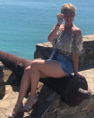 Syper heiße Milf
 #81185606