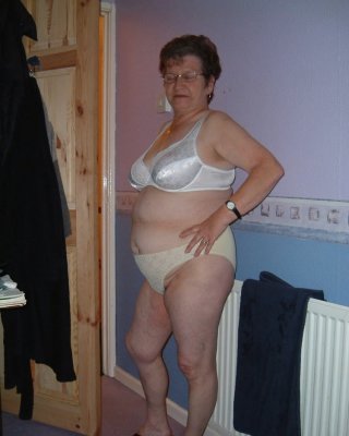 Schöne Frauen in ihren sexy BHs und Höschen 59
 #87632716