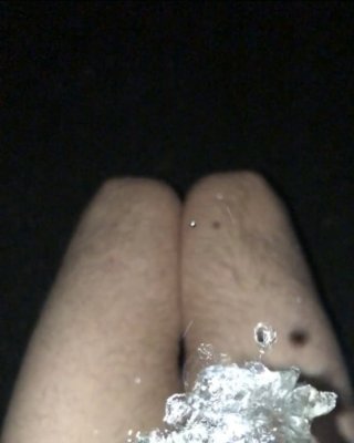 Prickelnde Piss-Bilder
 #105006469