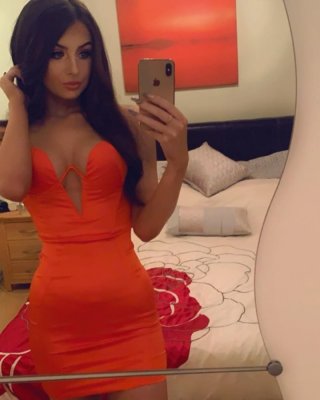 Insta babe 43
 #100481236
