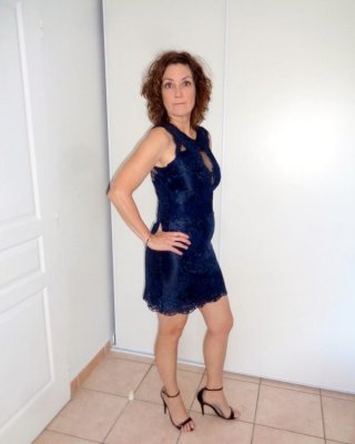 New French Milf Vendeuse - Part 2