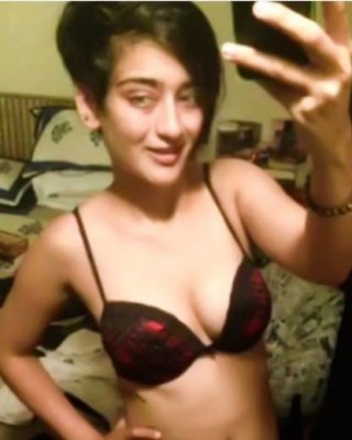 Akshara Haasan Leaked Porn Pictures XXX Photos Sex Images  