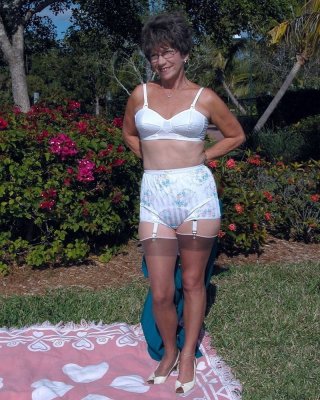 Sexy Tante
 #94743360