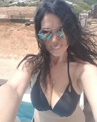 Sexy reife Milf mit großen Titten für Kommentare und Cumtribute
 #91647499