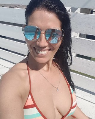 Sexy reife Milf mit großen Titten für Kommentare und Cumtribute
 #91647511