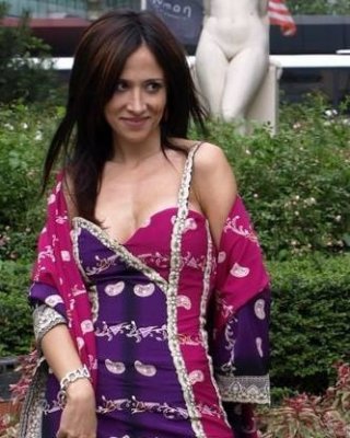 Fabienne Karat
 #97525705