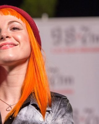 Hayley Williams Just Begging For It Volume 5