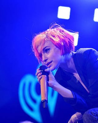 Hayley Williams Just Begging For It Volume 5