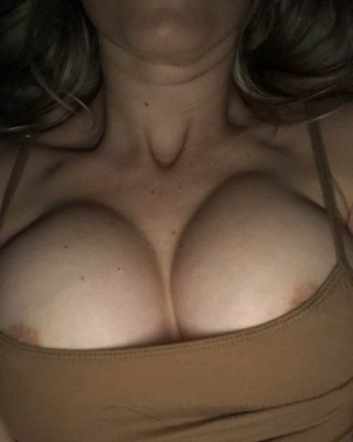 Große Titten Frau kelsey
 #104342933