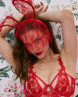 Barbara Palvin nackt #108023959