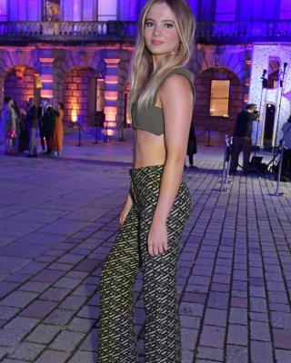 Freya Allan nackt #108909829