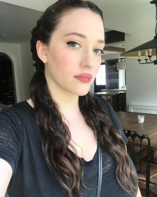 Kat dennings
 #102513230