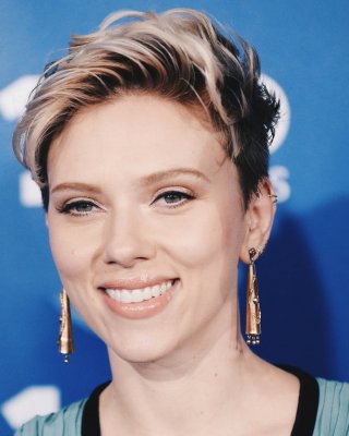 Scarlett 12 #96481736