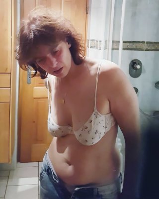 Haarige deutsche milf sandra
 #92318491