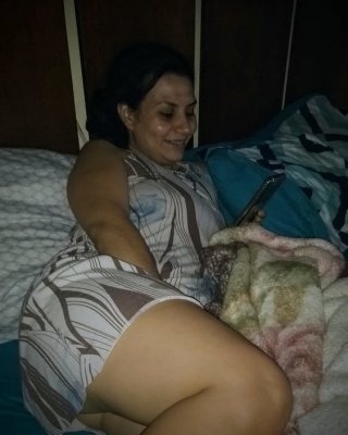 MILF Mom Amateur Photo Shower