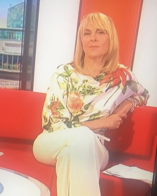 Stroking Nice And Hard For MILF Louise Minchin Mmm Fuck