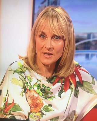 Stroking Nice And Hard For MILF Louise Minchin Mmm Fuck