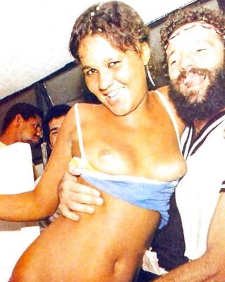 Kokrak orasidagi jinsiy aloqani tomosha qiling