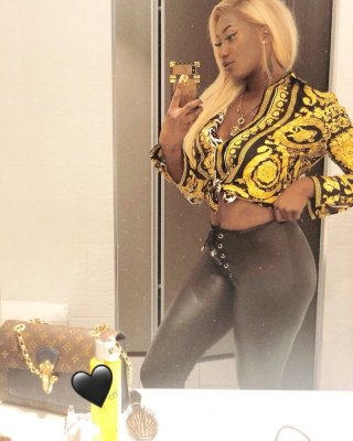 Aya nakamura slut la grosse pute
 #105113916