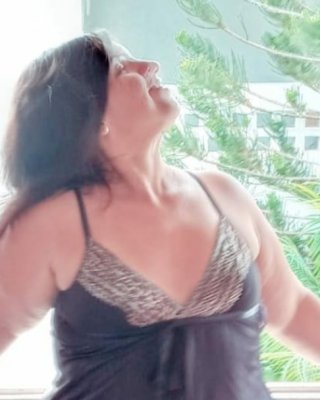 Groß sexy latein bbw pearshaped hellen
 #80118824