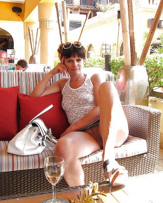 Mama trägt nie Höschen #105662305