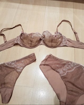 Höschen und Tangas meiner Frau
 #106338040