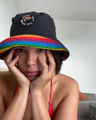 Agathe auproux - salope sainte nitouche
 #100234880