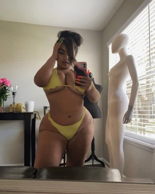 Curvy BBW Pawg Thot Big Tits Big Ass Sexy Women Curvy HOT