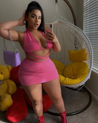 Curvy BBW Pawg Thot Big Tits Big Ass Sexy Women Curvy HOT