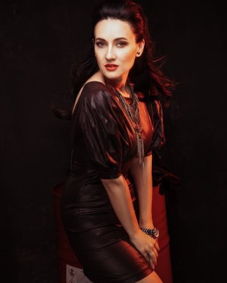 Semiz kokraklar sorishadi Semiz ayollar ishtirokidagi HD porno videolar