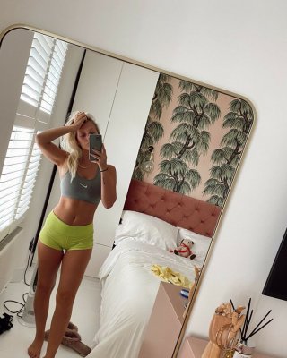 Georgia Hirst nackt #108577869