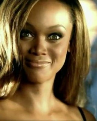 Tyra Banks - Victoria&#039;s Secret Commericial 2003