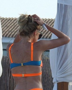 Doutzen kroes bilder am strand
 #79621297