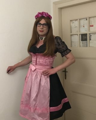 Zofe isabelle nr 228 sehr feminin bi devot augsburg
 #90312053