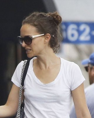 Natalie portman durchsichtig
 #79613235