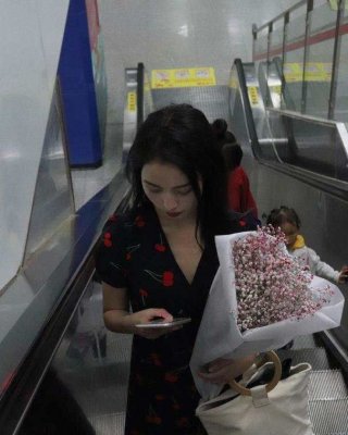 La esposa china de un amigo follada
 #82301074