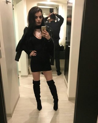 Weibliche Berühmtheit Stiefel & Leder - saraya bevis (aka paige)
 #96944143