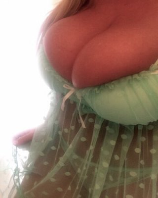 Milf Zone 14
 #82072851