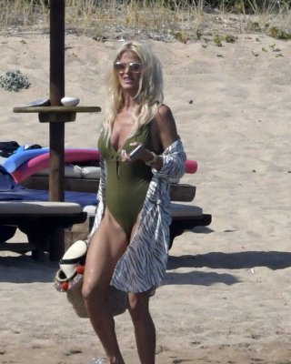 Victoria Silvstedt Swimsuit