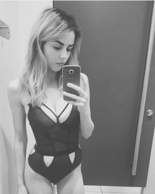 Das Beste von Danielle Sharp
 #88763224